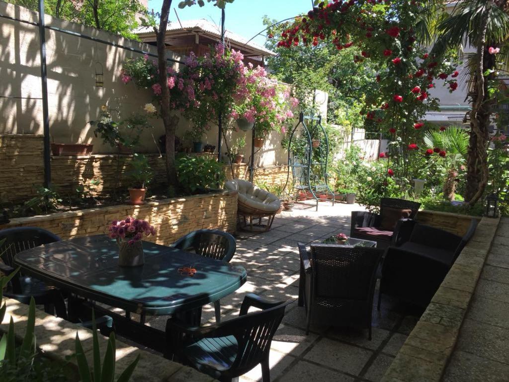 לינה וארוחת בוקר טביליסי House 41 מראה חיצוני תמונה