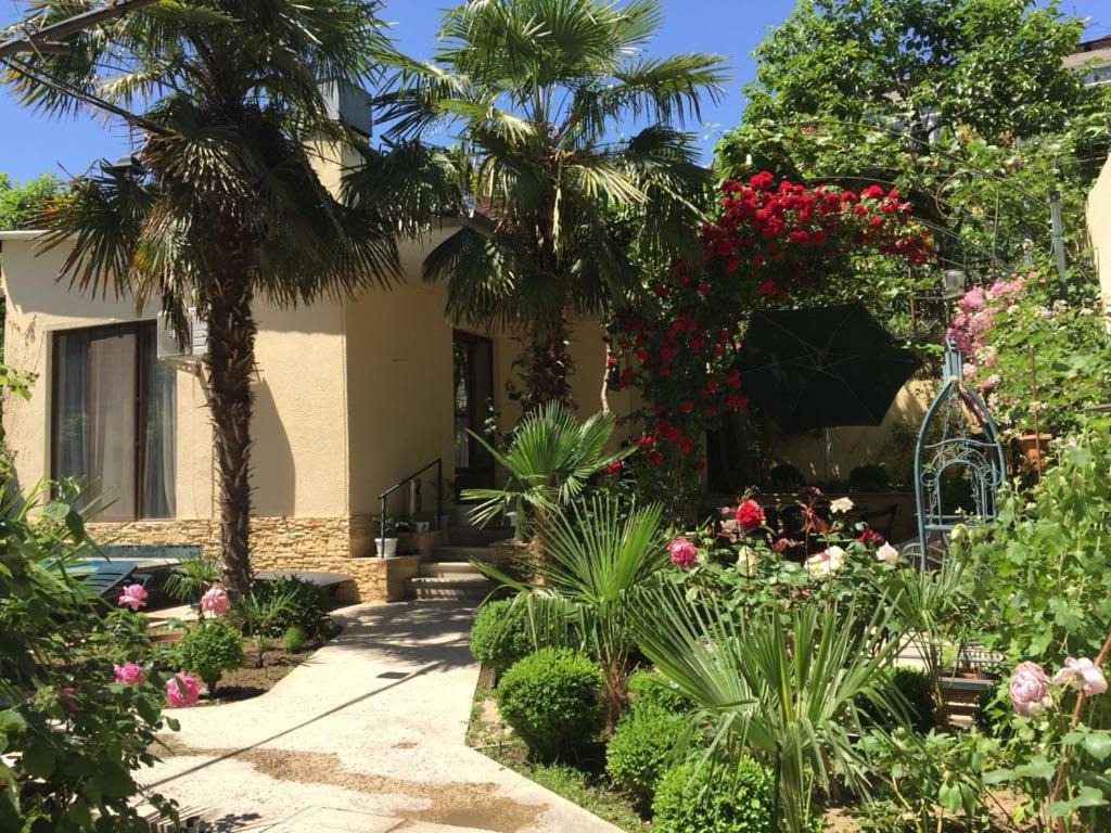 לינה וארוחת בוקר טביליסי House 41 מראה חיצוני תמונה