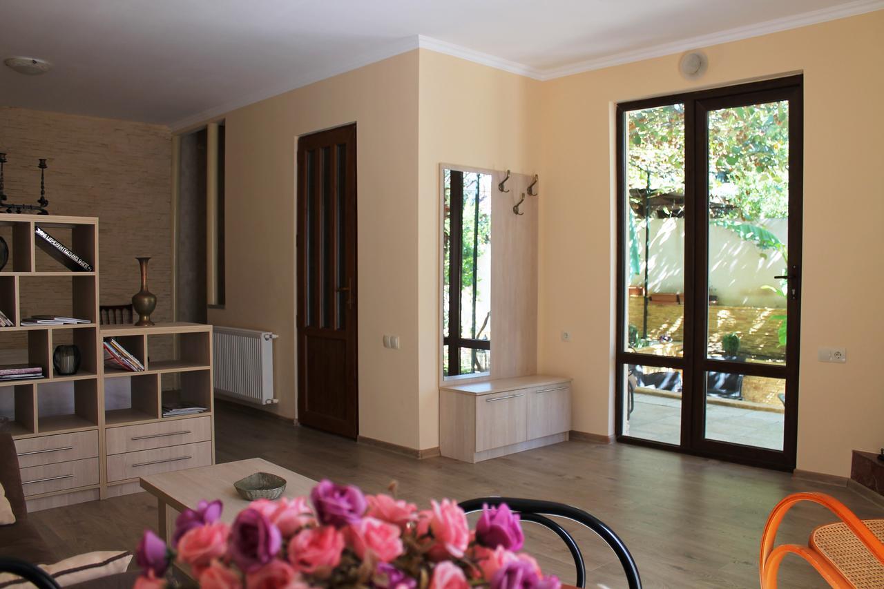 לינה וארוחת בוקר טביליסי House 41 מראה חיצוני תמונה